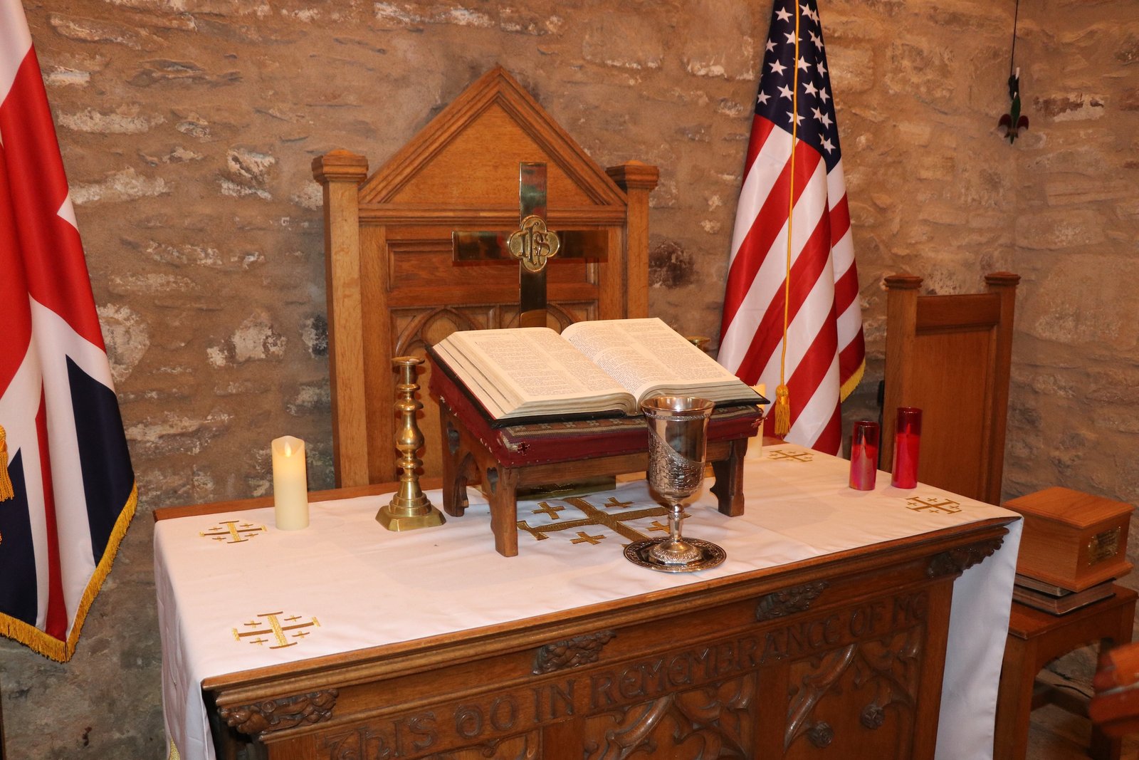 MAGALELENEALTAR